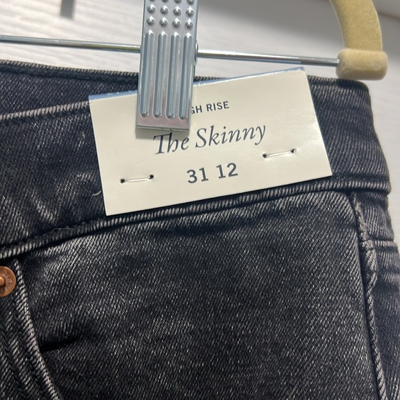☀️NWT Abercrombie The Skinny High Rise Jean 31 - Picture 2 of 4